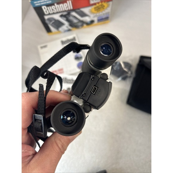 Bushnell ImageView 10x25 Binocular and Digital‎ Camera Read - Picture 8 of 15